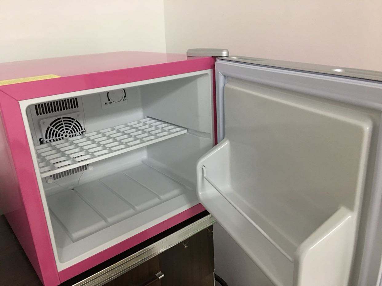 鎮江美的冰箱維修多少錢-冰箱冷藏室結冰怎么修？冰箱的保鮮室結冰怎么辦
