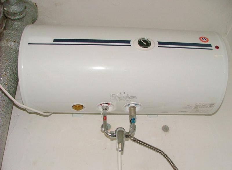 电热水器老是跳闸怎么回事，首要考虑短路或漏电