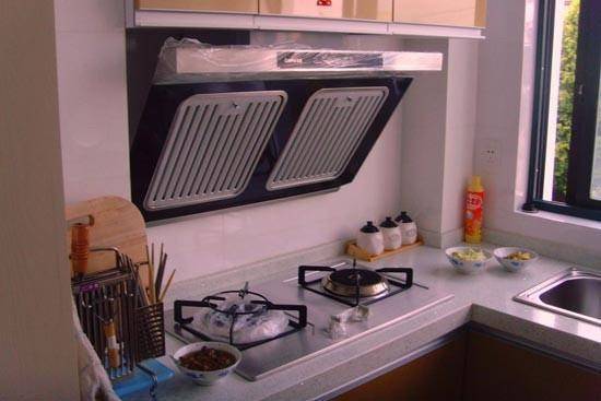 厨房抽油烟机用什么清洗，这几种的清污能力都不错