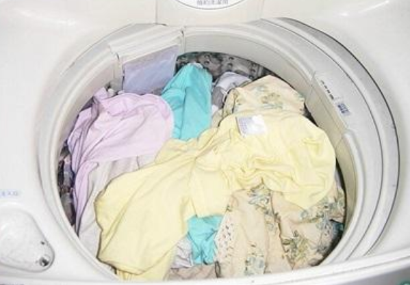 洗衣机洗衣服用什么消毒最好？这几种都是不错的选择