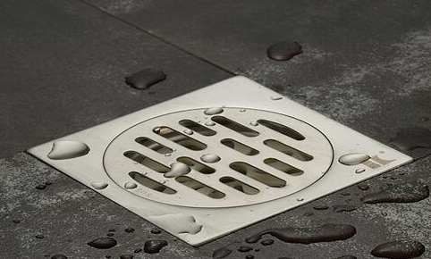 亳州管道疏通-卫生间和厨房下水道地漏有臭味怎么办3招完克